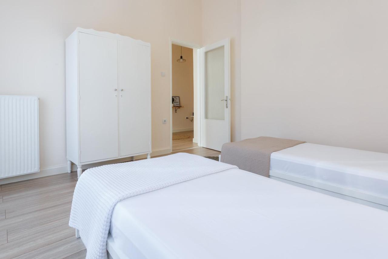 Centro Home Kalamata Bagian luar foto